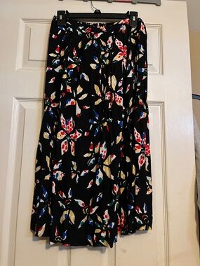 Sag Harbor Black Midi Skirt with Multicolor Floral Motif